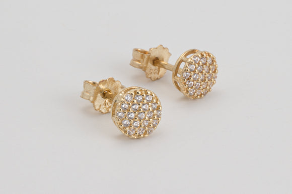 St Tropez is a beautiful, classic pair of earrings made with 18k yellow gold and simulated diamonds.  Transition seamlessly from day to night with our elegant and alluring St Tropez earrings. Featuring simulated diamonds on a pavé set, its effortless and classic style will stand the test of time. Made to be worn on its own or as a set with our stunning St Tropez pendant.